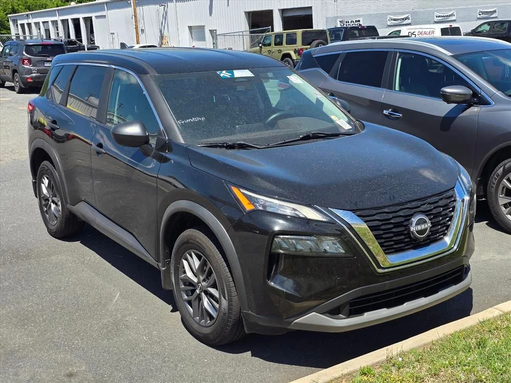 Used 2023 Black Nissan S image 9