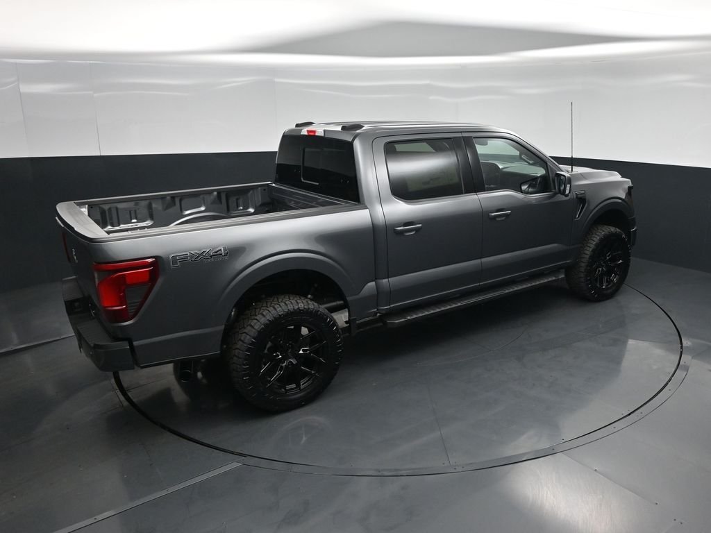 New 2026 Carbonized Gray Metallic Ford XLT image 34