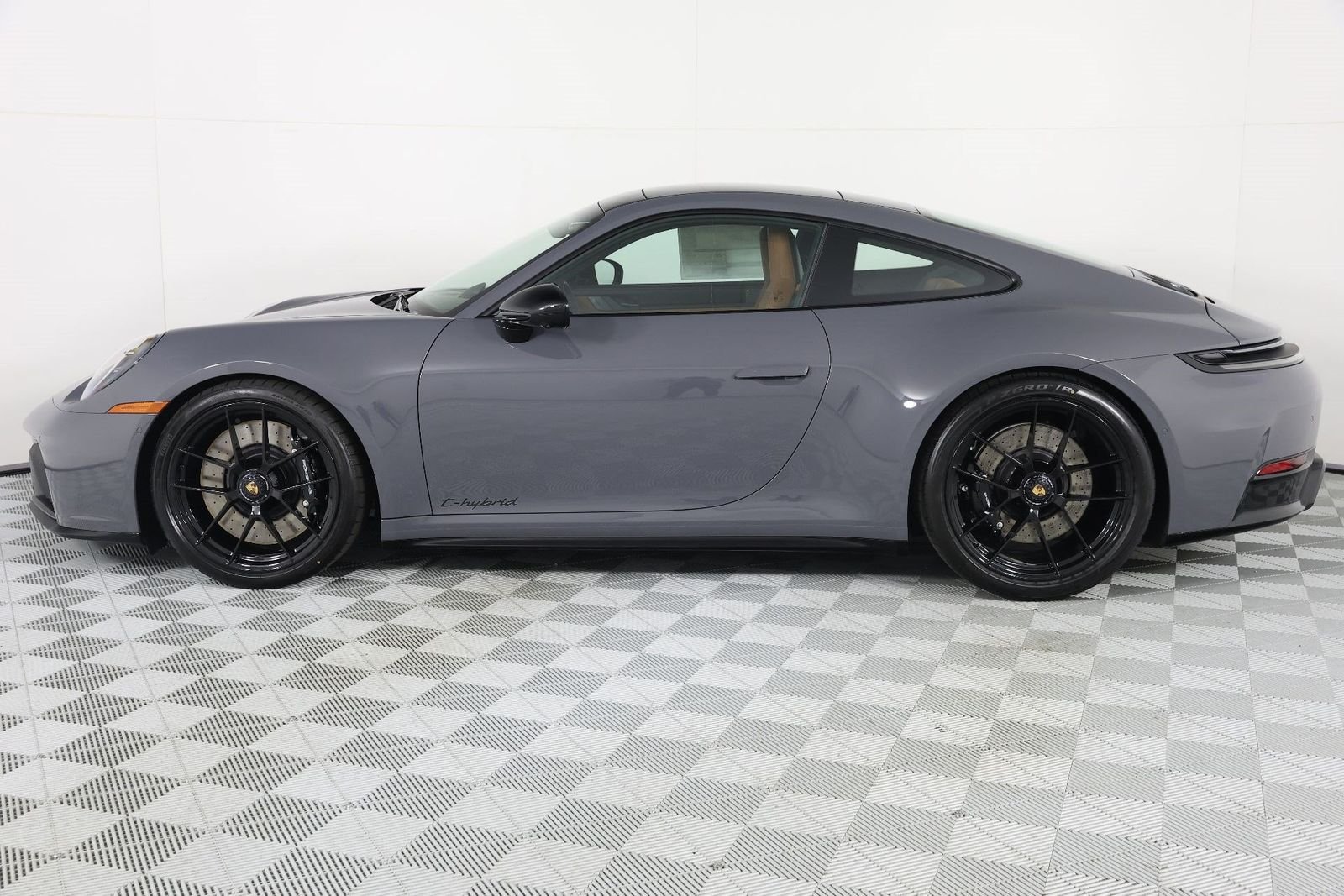 New 2026 Slate Grey Neo Porsche Carrera GTS image 2