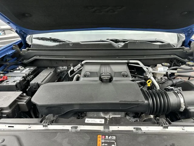 2025 Chevrolet Colorado ZR2 - Photo 28
