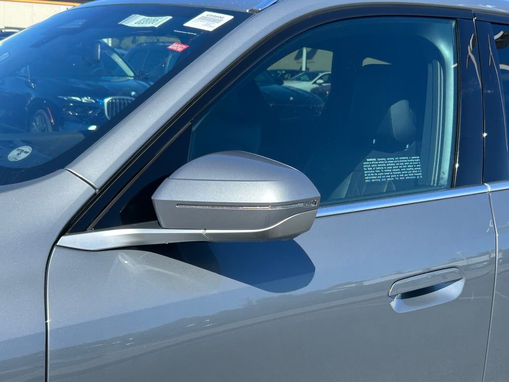 Used 2026 Skyscraper Grey Metallic BMW 30 xDrive image 10