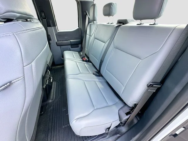 New 2026 Oxford White Ford XL image 16