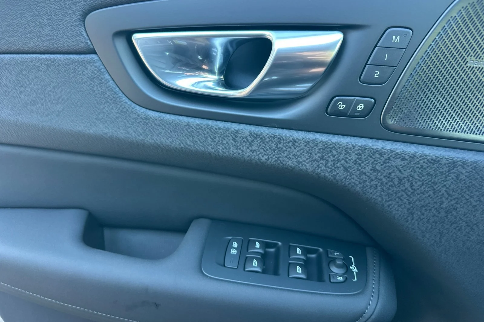 2026 Volvo XC60 Ultra - Photo 8