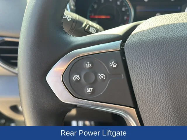 Used 2023 Silver Sage Metallic Chevrolet LT Cloth image 22