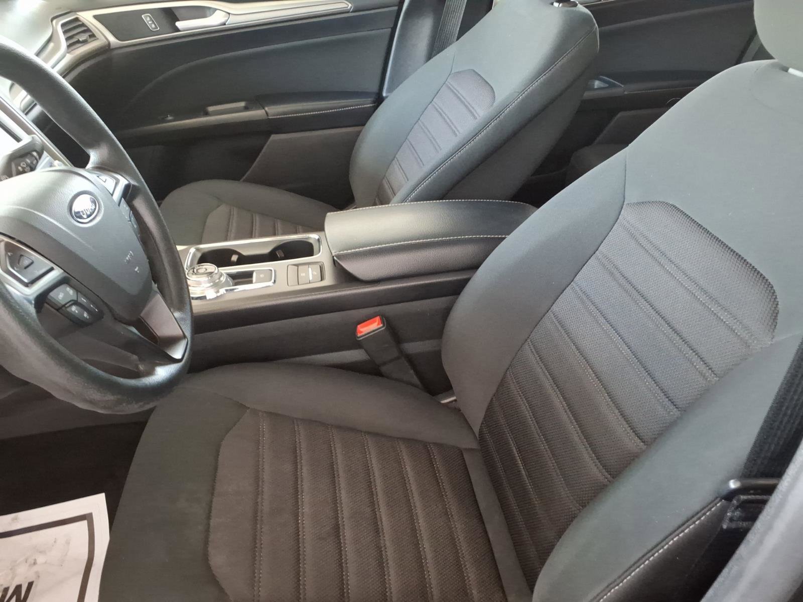 2019 Ford Fusion Hybrid SE - Photo 10