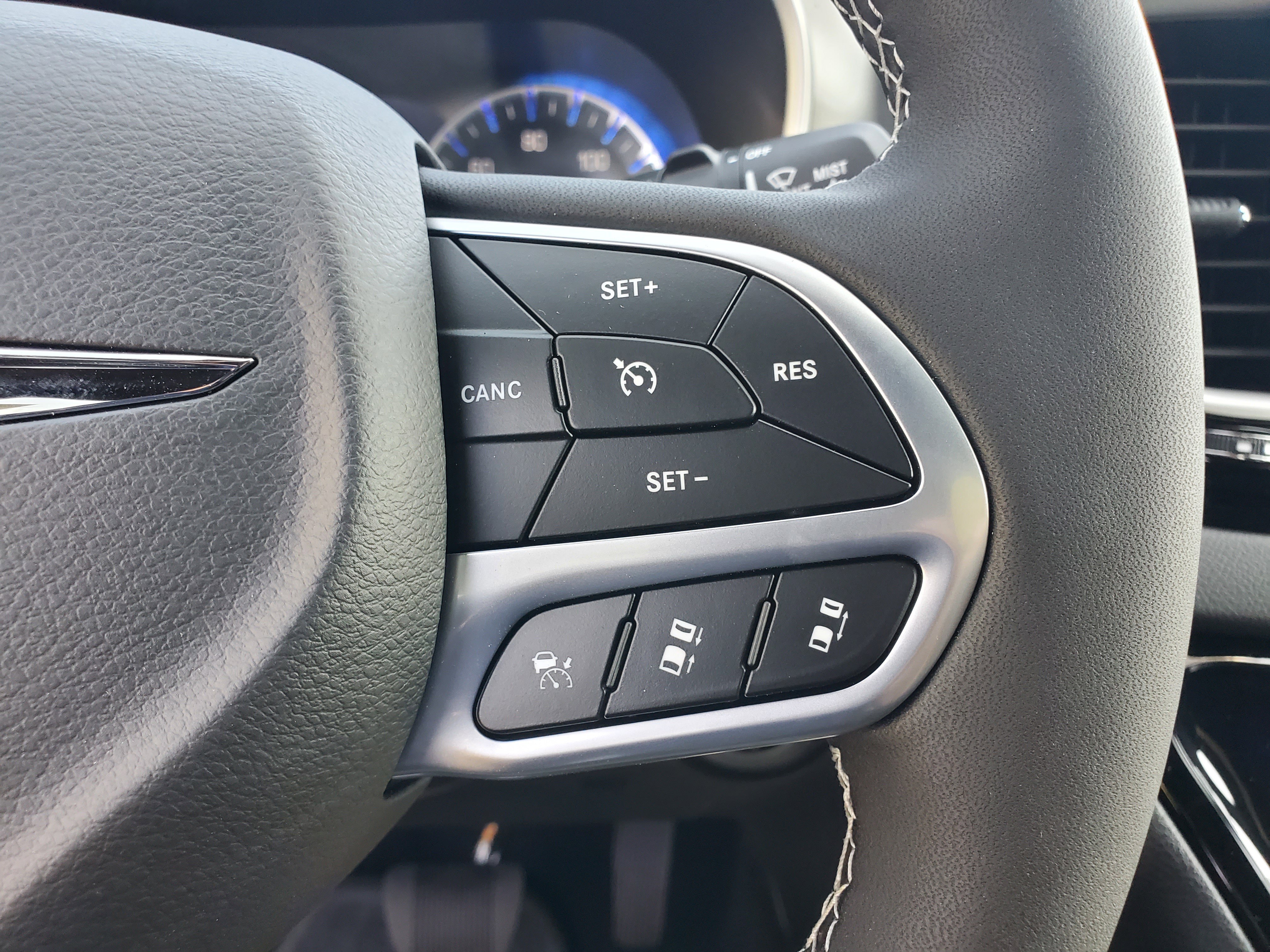 2026 Chrysler Voyager LX - Photo 24