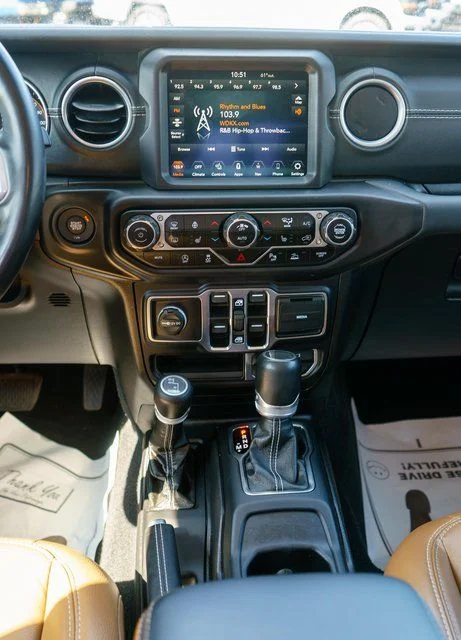 Used 2021 White Jeep Overland image 15