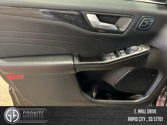 2023 Ford Escape ST-Line Elite - Photo 19