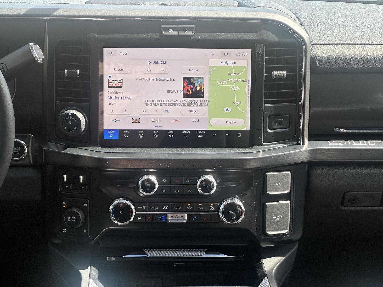 2025 Ford F-250 Super Duty Lariat - Photo 13