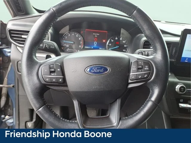 Used 2020 Blue Ford XLT image 23