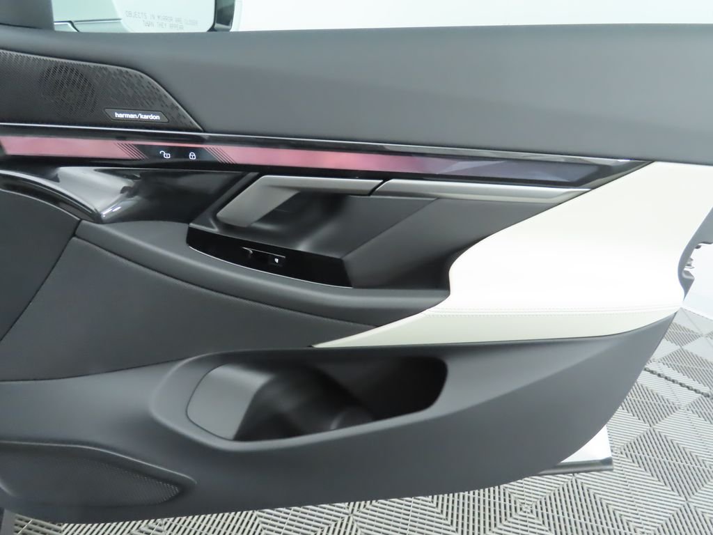 2026 BMW i5 40 - Photo 27