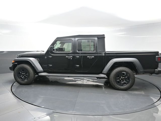 Used 2022 Black Jeep Sport image 4