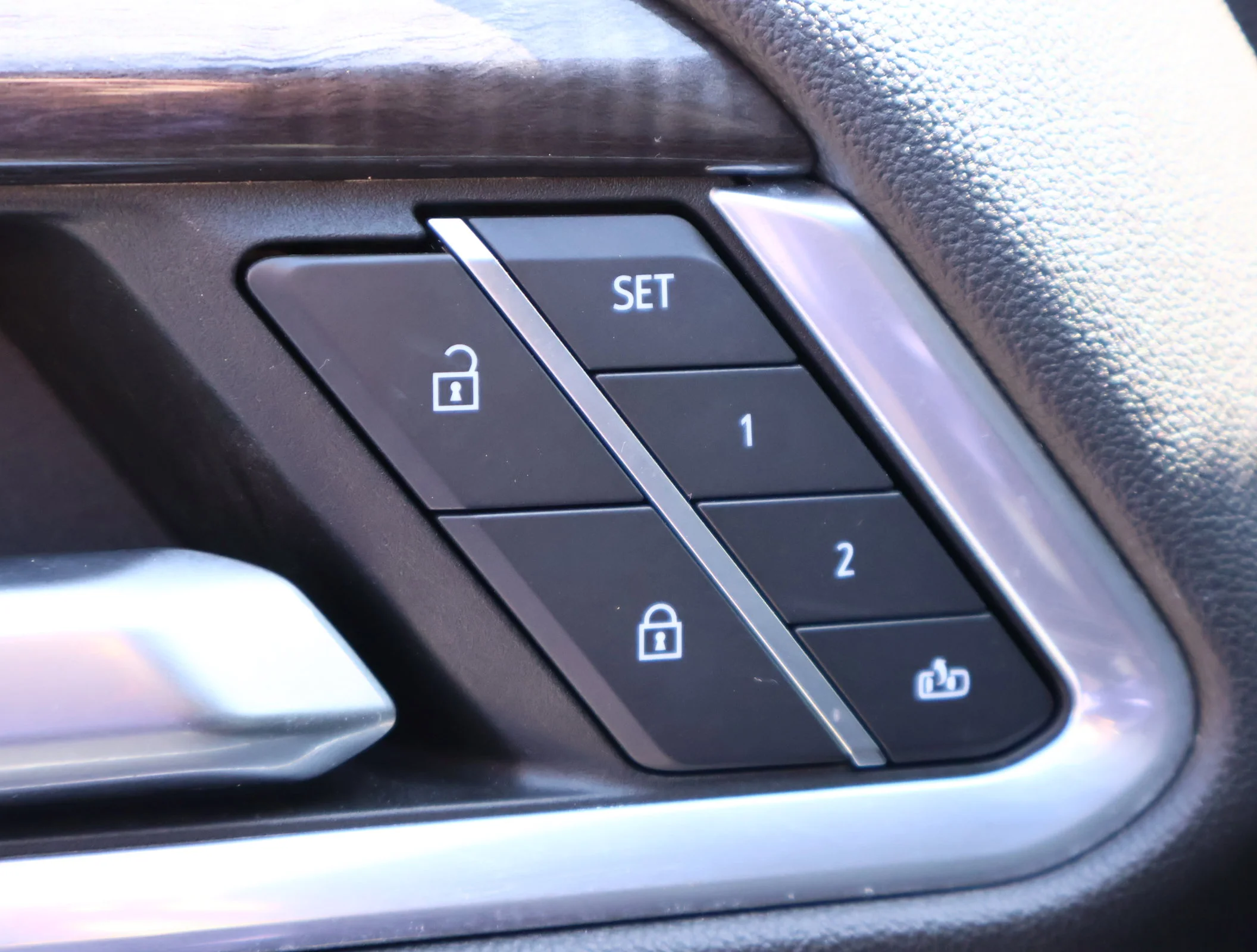 Used 2022 Black Chevrolet LTZ image 9