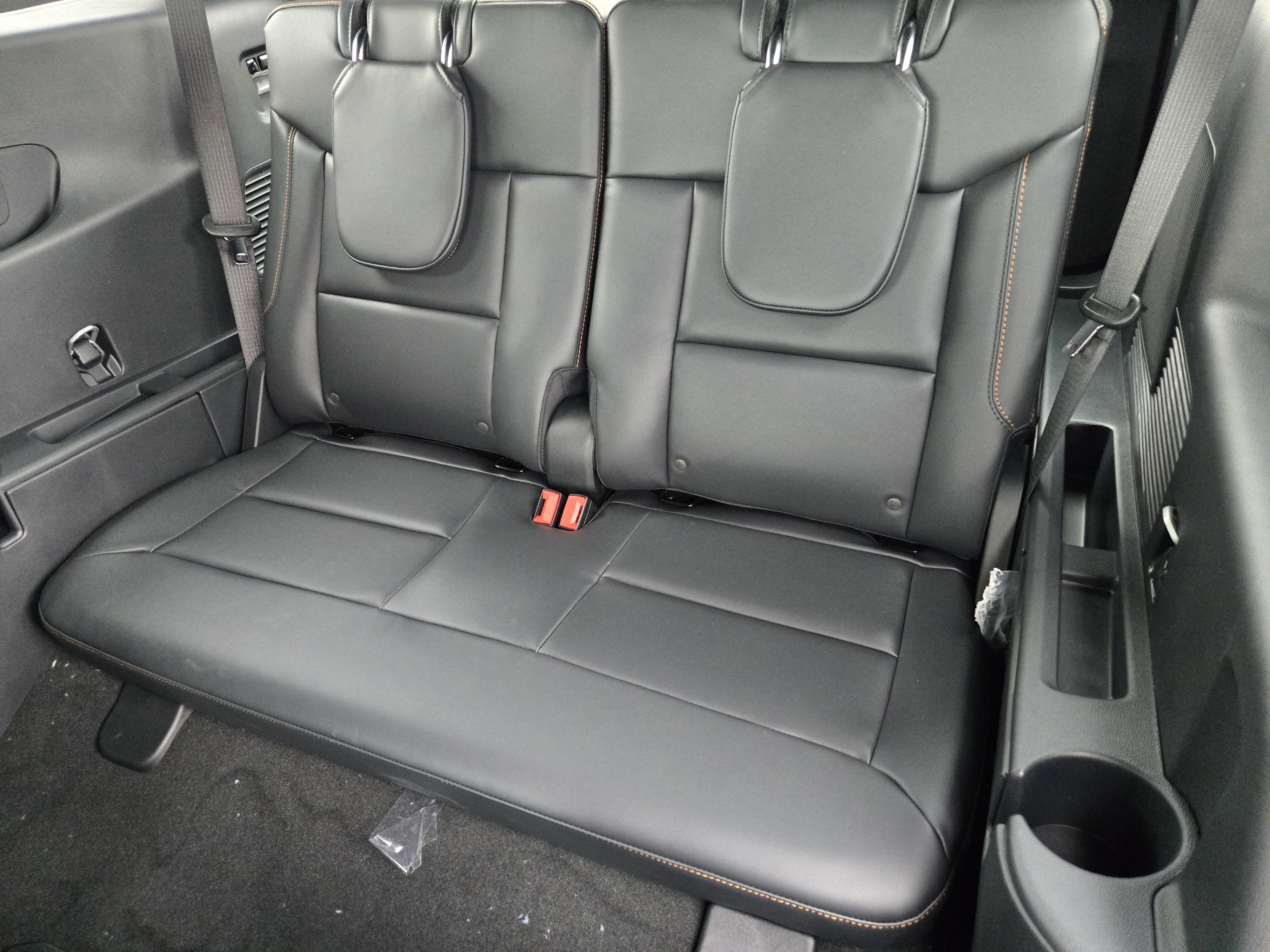 New 2026 Carbonized Gray Metallic Ford Tremor image 19
