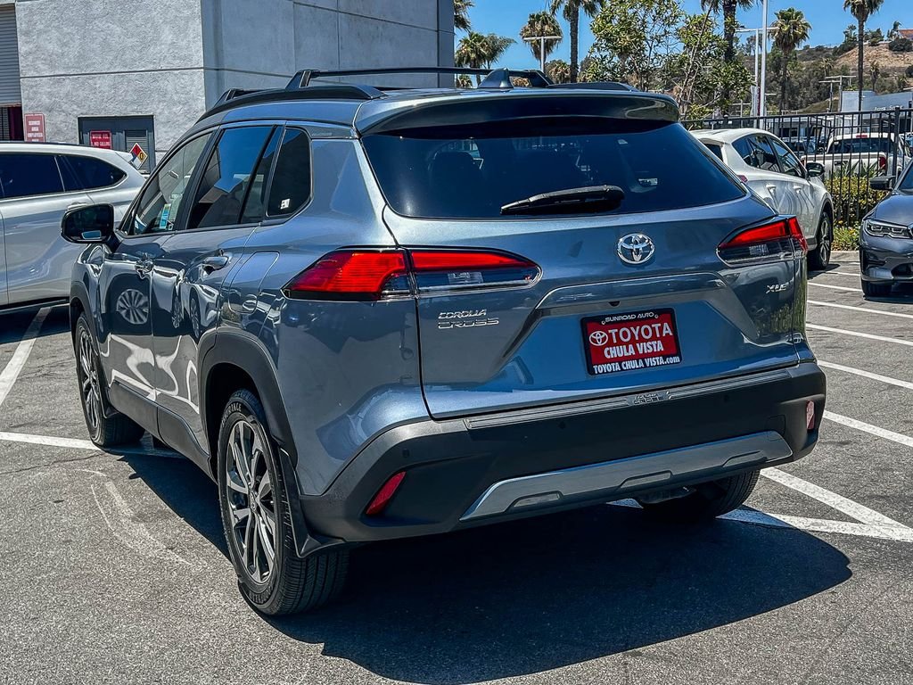 Used 2024  Toyota XLE image 4