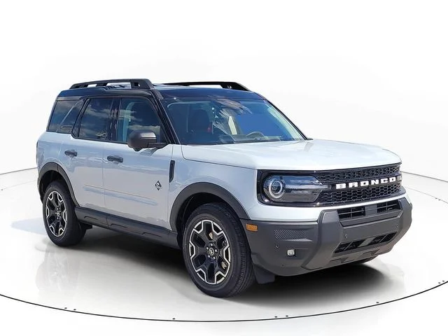 New 2026 White Metallic Ford Outer Banks image 3