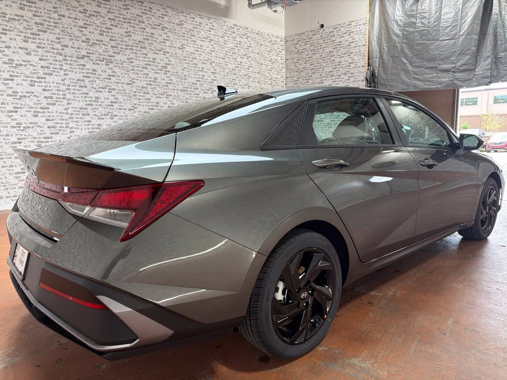 New 2026 Amazon Gray Hyundai SEL Sport Plus image 7