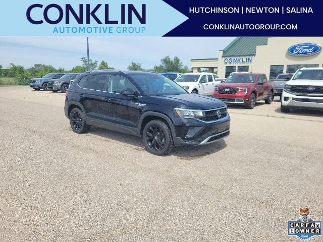 2023 Volkswagen Taos 1.5T SE 4Motion's photo