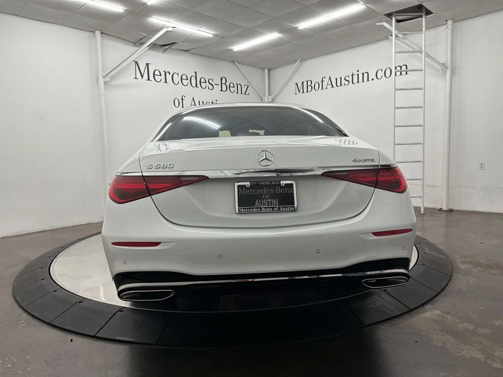 New 2026 White Mercedes-Benz S 580 image 6