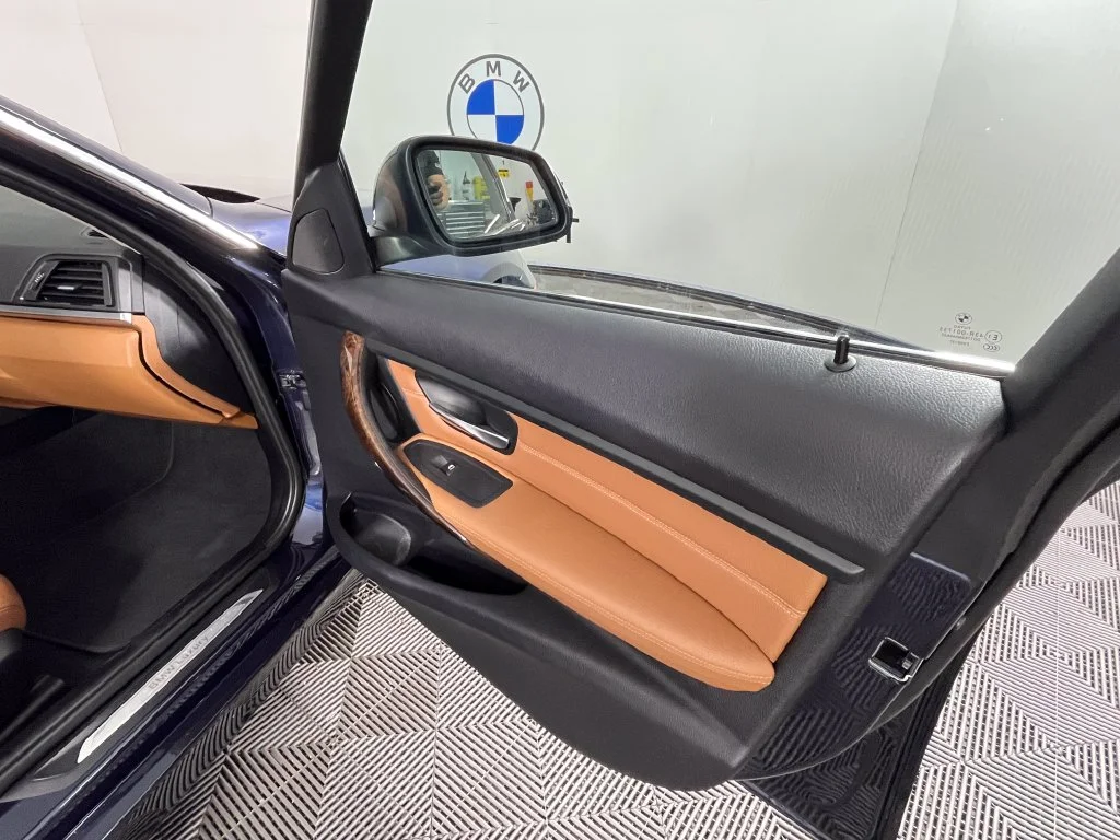 Used 2014 Blue BMW 328i xDrive image 19