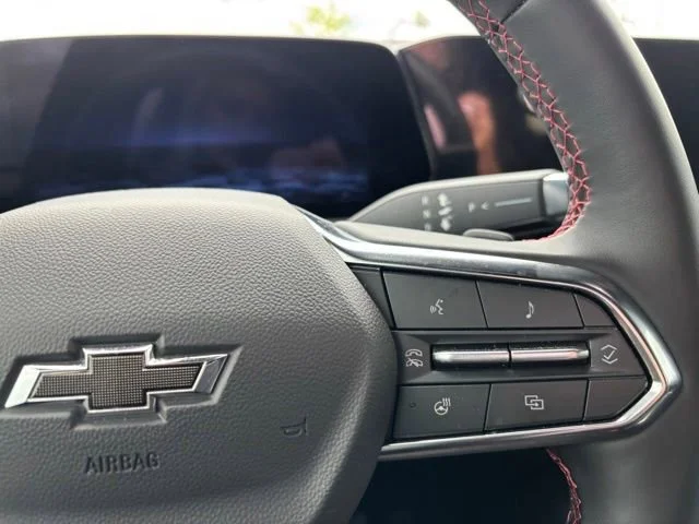 Used 2025 Black Chevrolet RST image 28