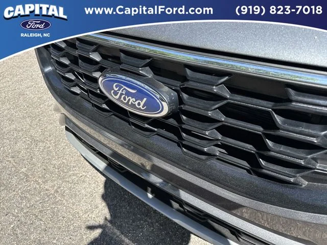 Used 2024 Gray Ford ST-Line image 10