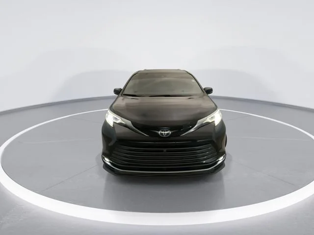 Used 2023 Black Toyota Platinum image 7