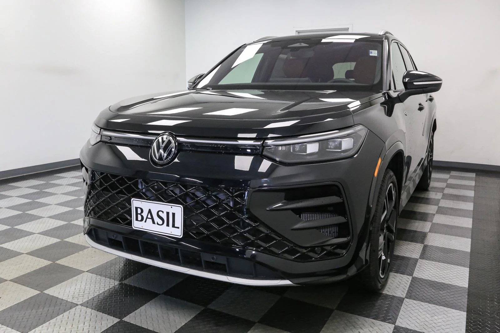 New 2026 Deep Black Pearl Volkswagen SEL R-Line Turbo image 4