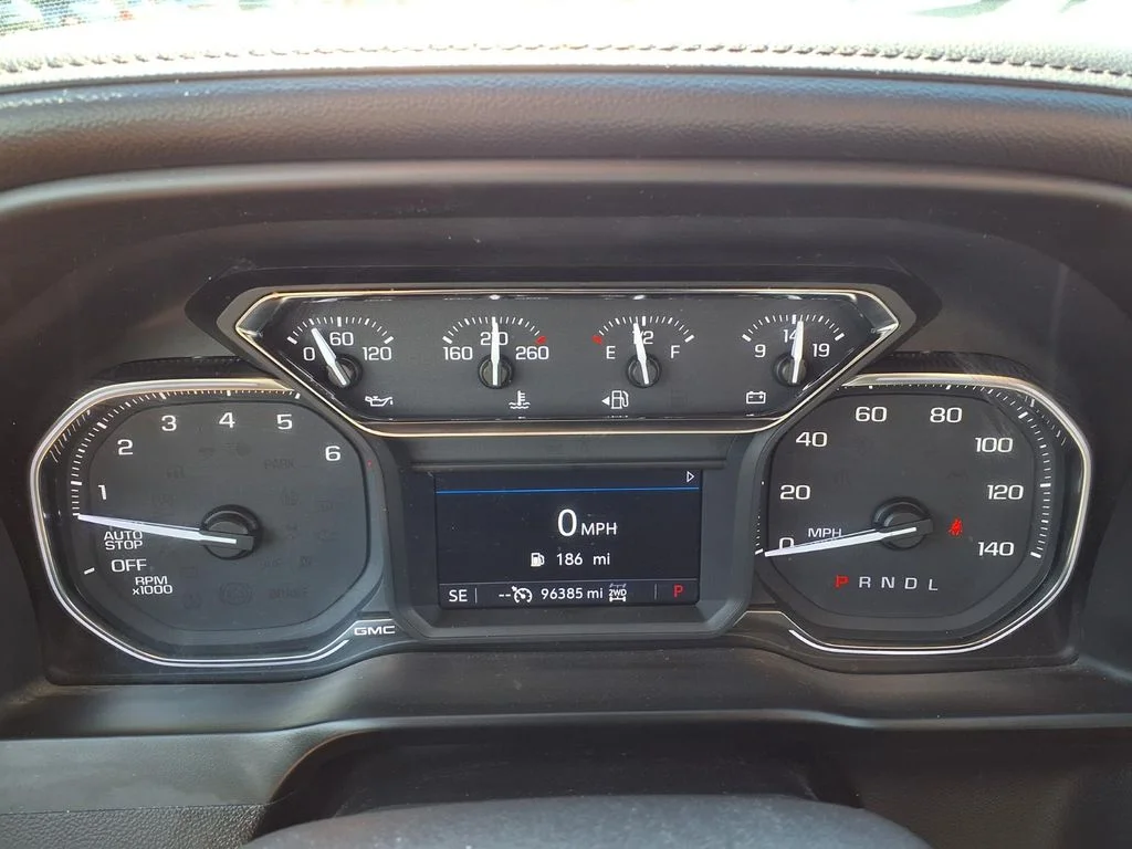 Used 2019 Silver GMC SLT image 15