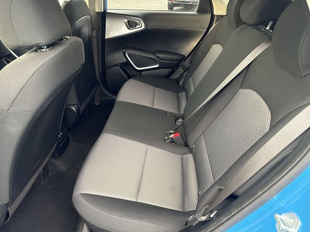 2024 Kia Soul S - Photo 22