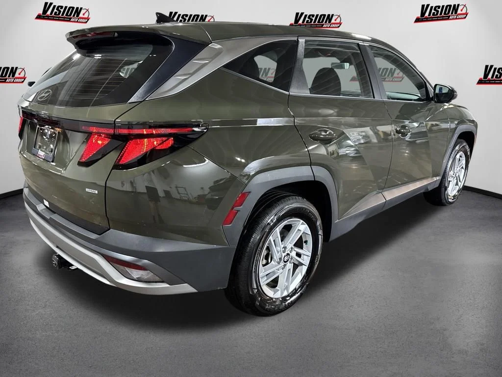 Certified Used 2026 Green Hyundai SE image 5