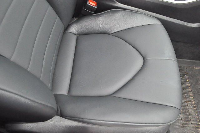 Used 2025 Beige Toyota XLE image 22