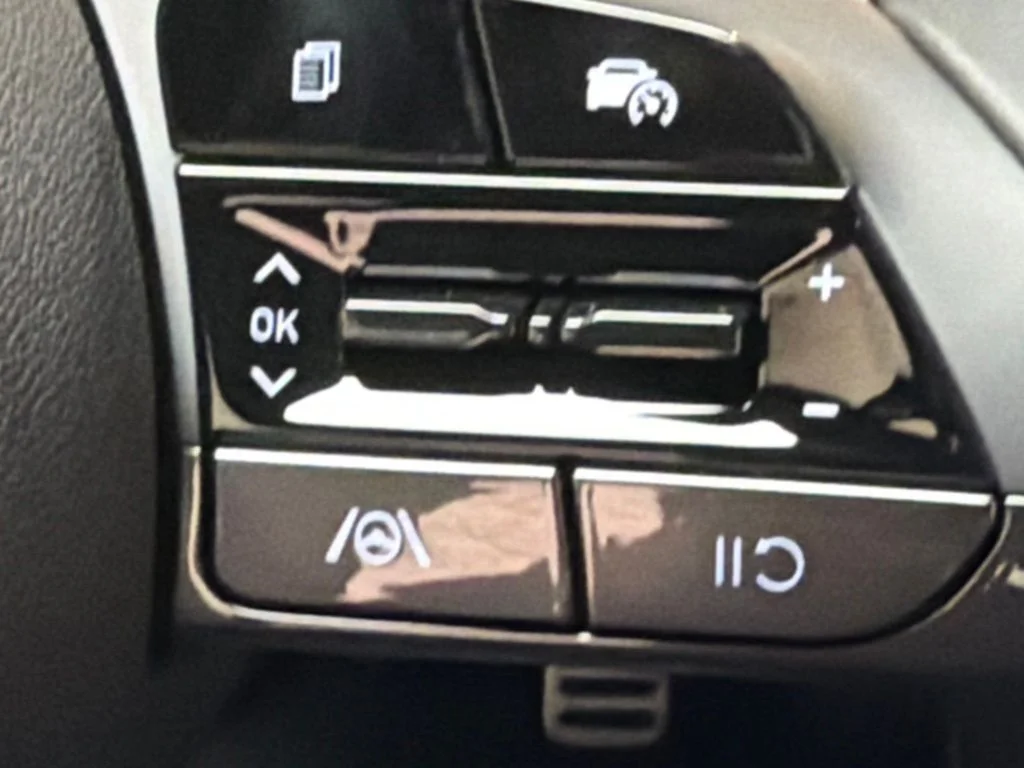 New 2026 Abyss Black Hyundai SEL Sport image 18