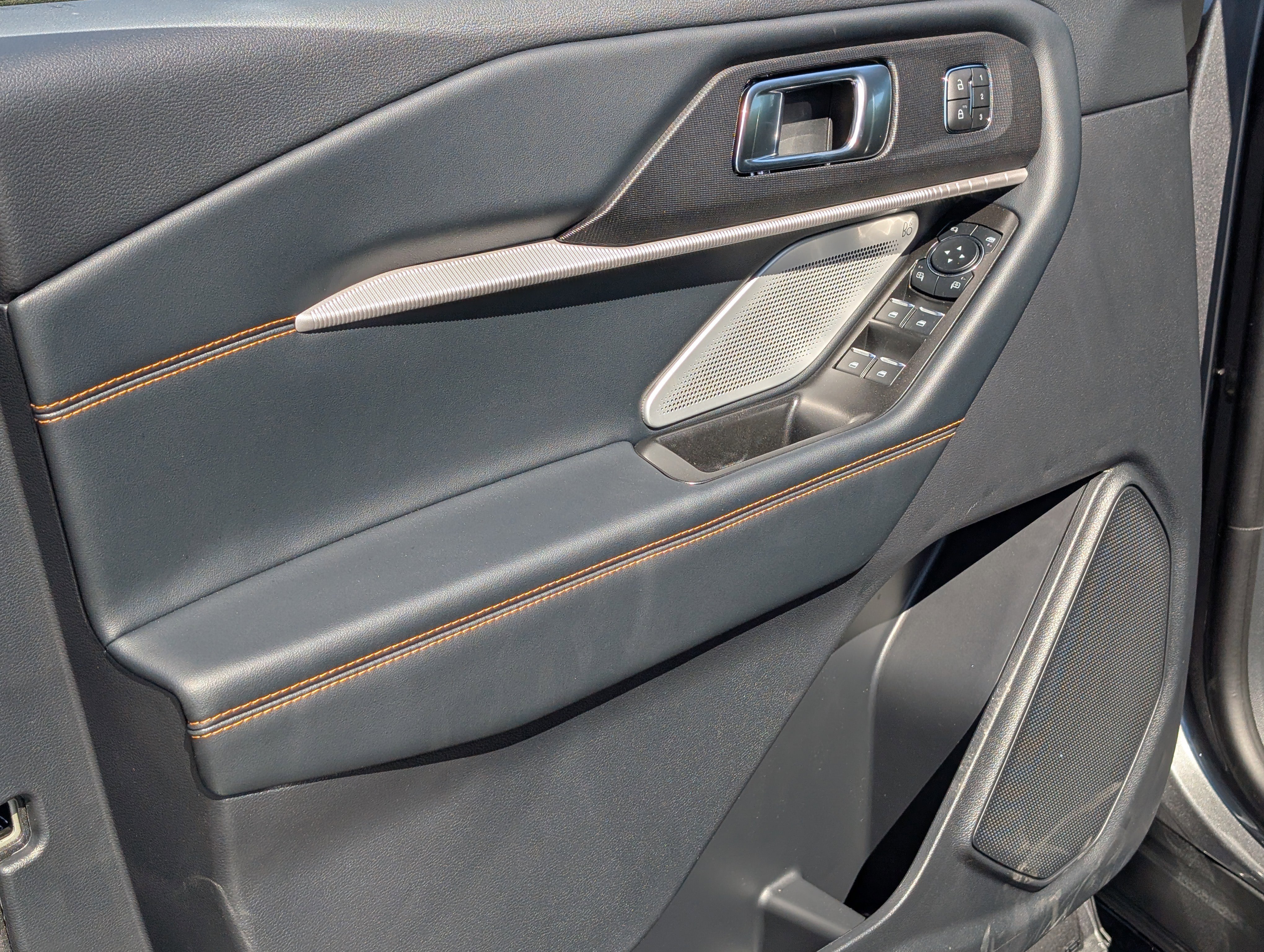 New 2026 Carbonized Gray Metallic FORD Tremor image 17
