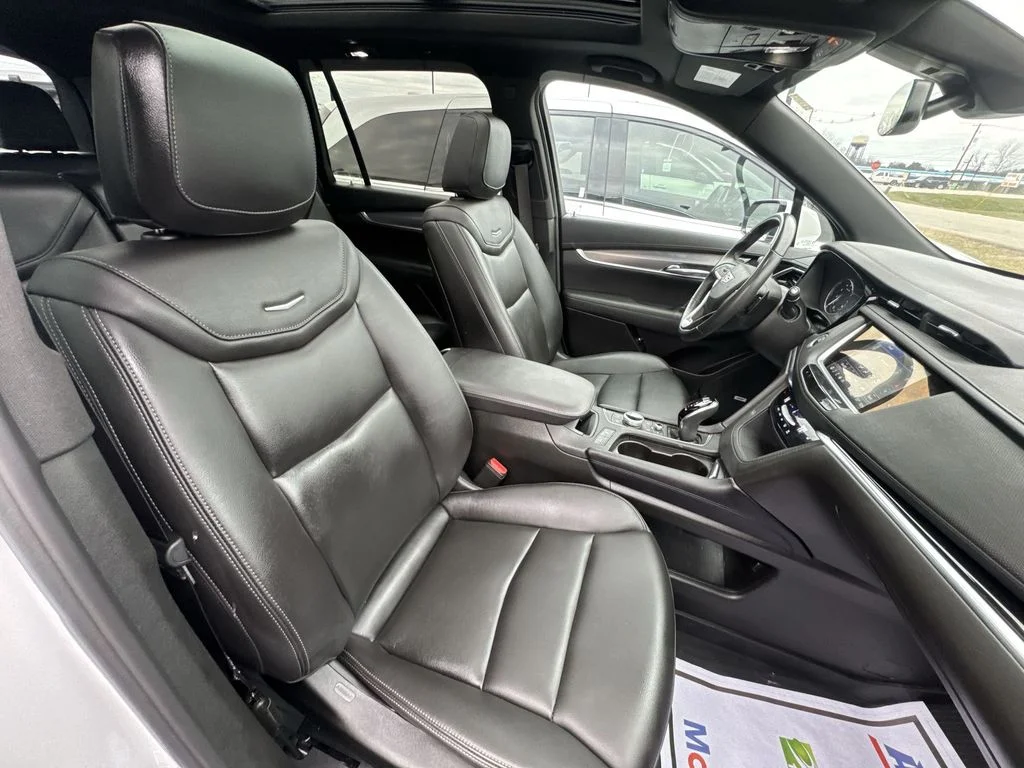 Used 2024 White Cadillac Luxury image 26