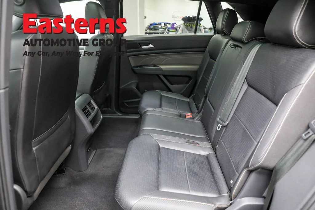 Used 2021 Gray Volkswagen 2.0T SEL image 21