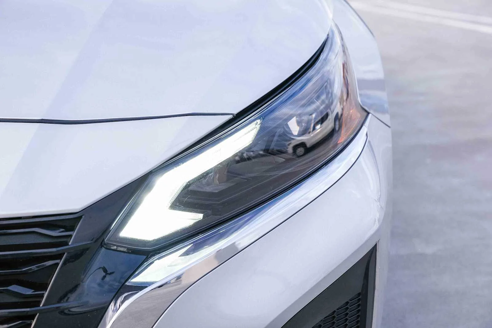 2024 Nissan Altima SV - Photo 12