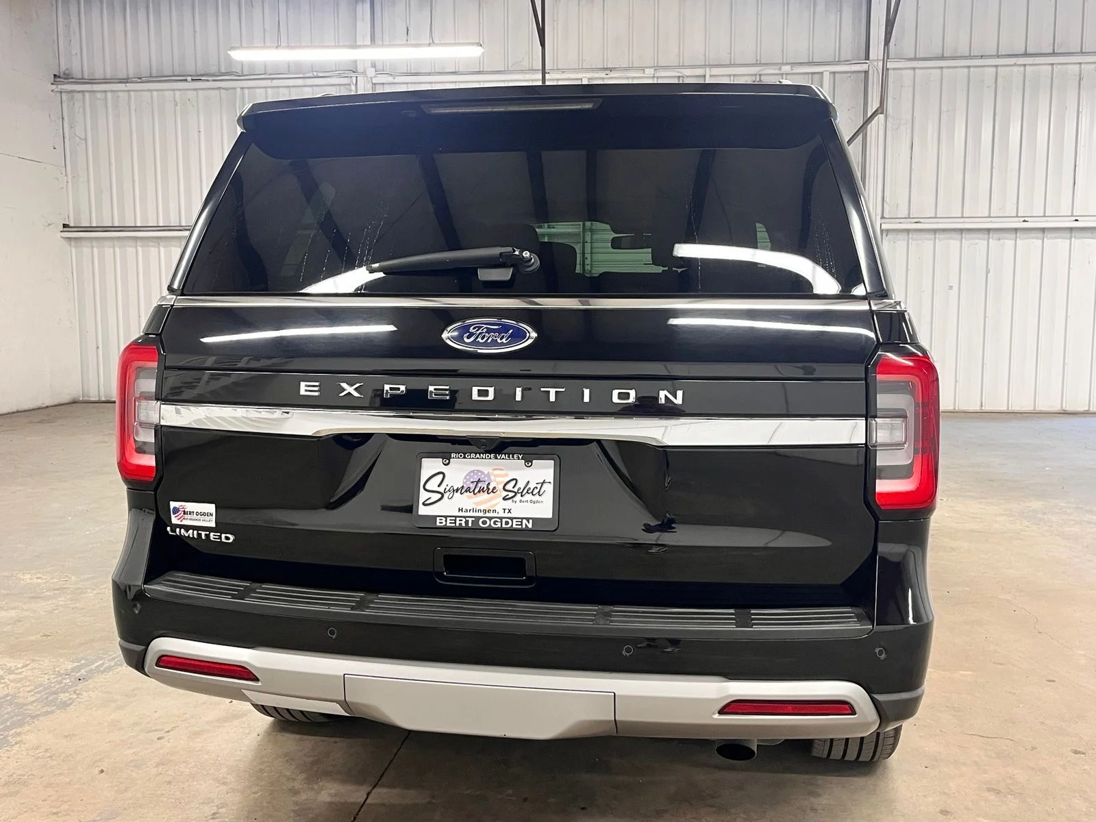 Used 2024 Black Ford Limited image 6