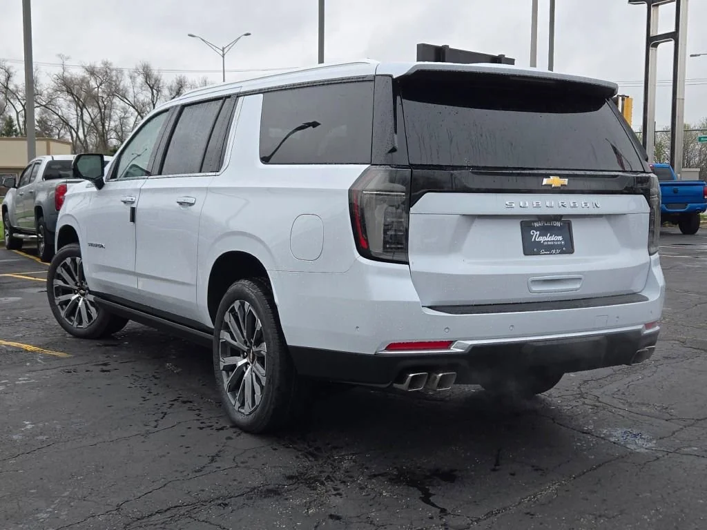 2026 Chevrolet Suburban High Country - Photo 16