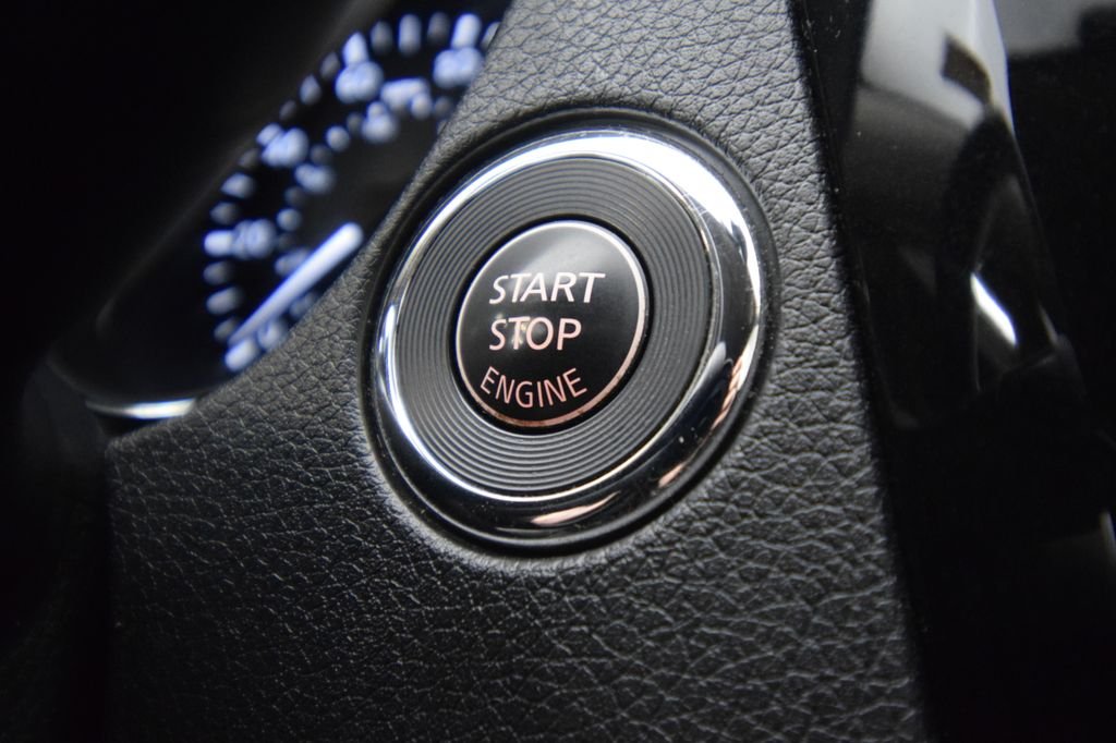Used 2020 Red Nissan SV image 27