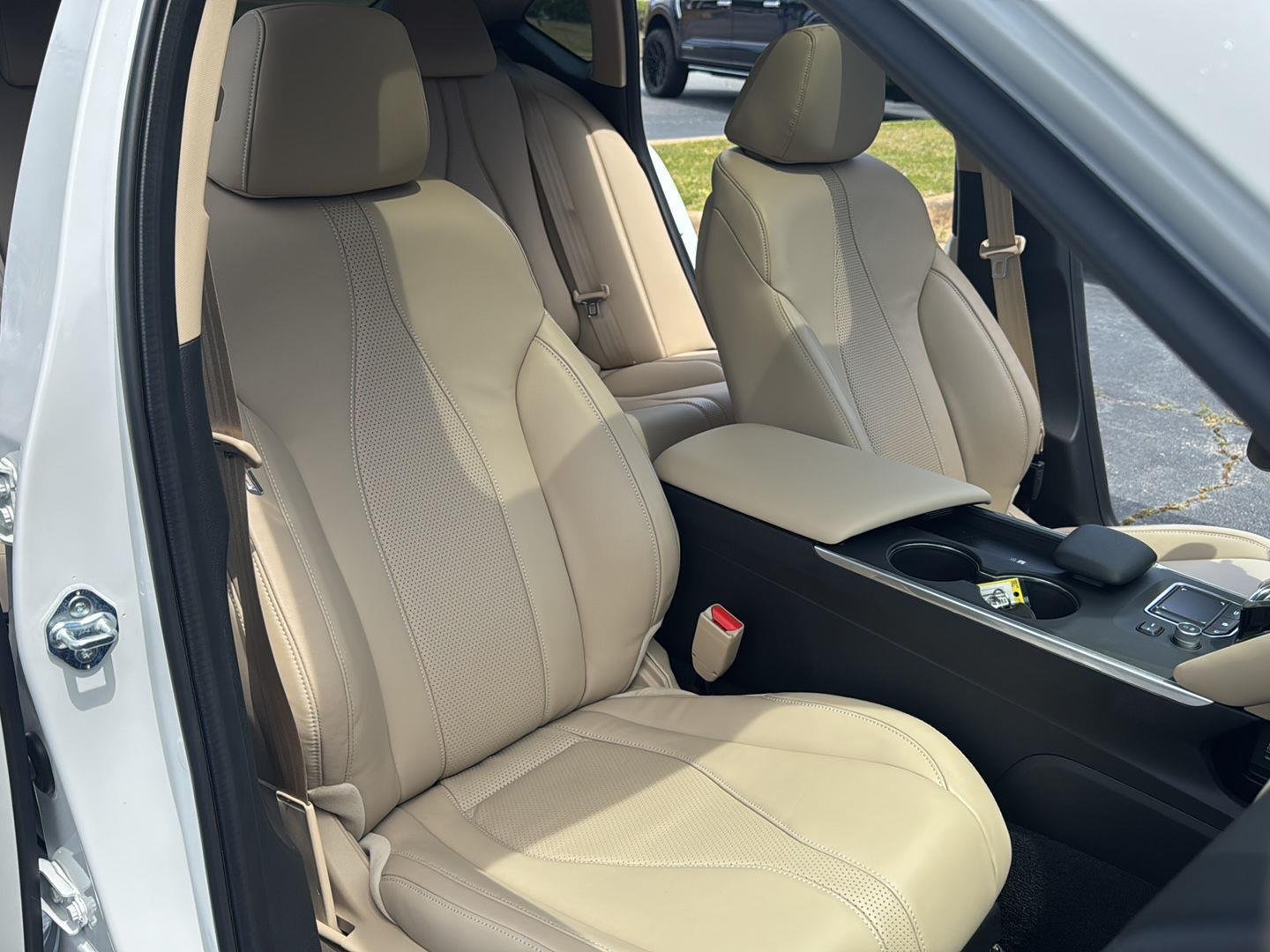 Used 2025 Platinum White Pearl Acura w/Tech image 22
