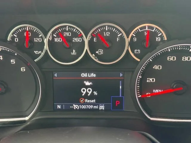 Used 2021 SHADOW GRAY METALLIC Chevrolet LT image 22