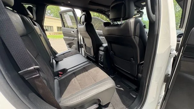 Used 2020 Bright White Clearcoat Jeep Laredo image 41