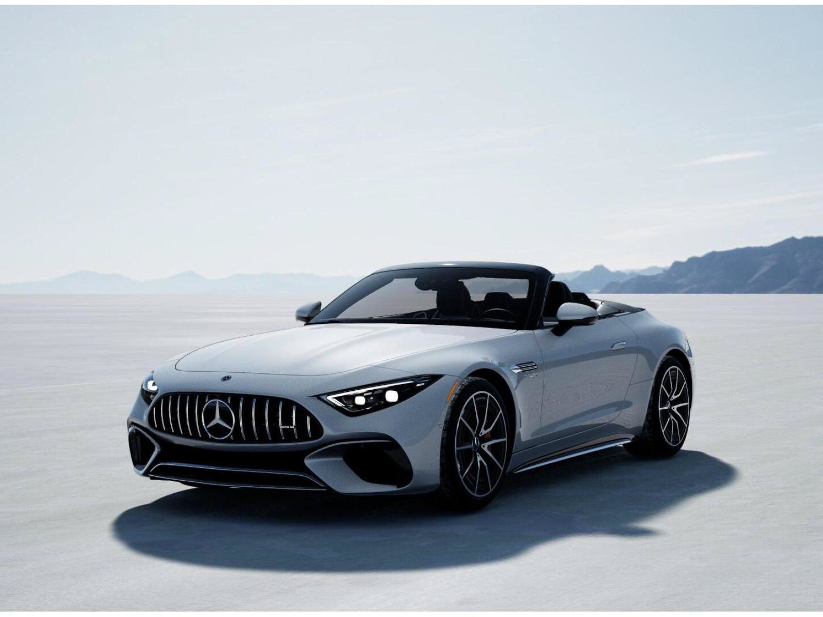 Used 2022 MANUFAKTUR Moonlight White Metallic Mercedes-Benz AMG® SL 55 Roadster image 45