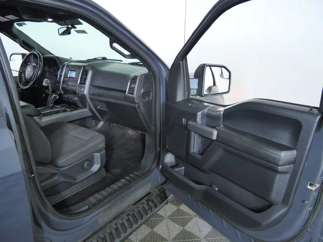 Used 2017 Gray Ford XLT image 11