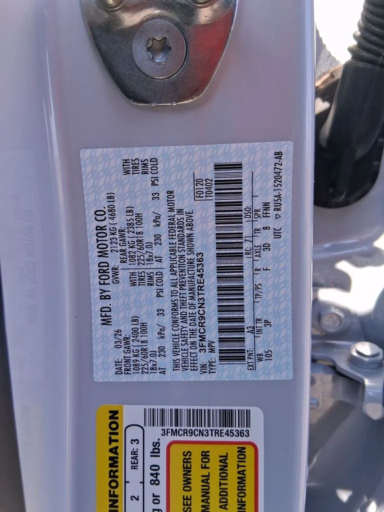 New 2026 Space White Metallic Ford Outer Banks® image 28