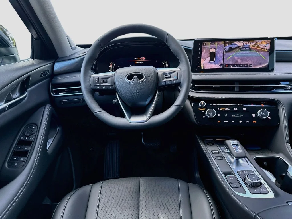 New 2027 White INFINITI LUXE image 24