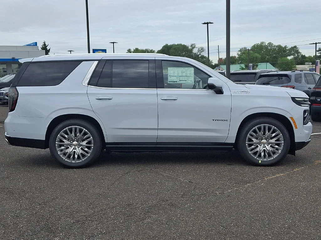 New 2026 Polar White Tricoat Chevrolet High Country image 9