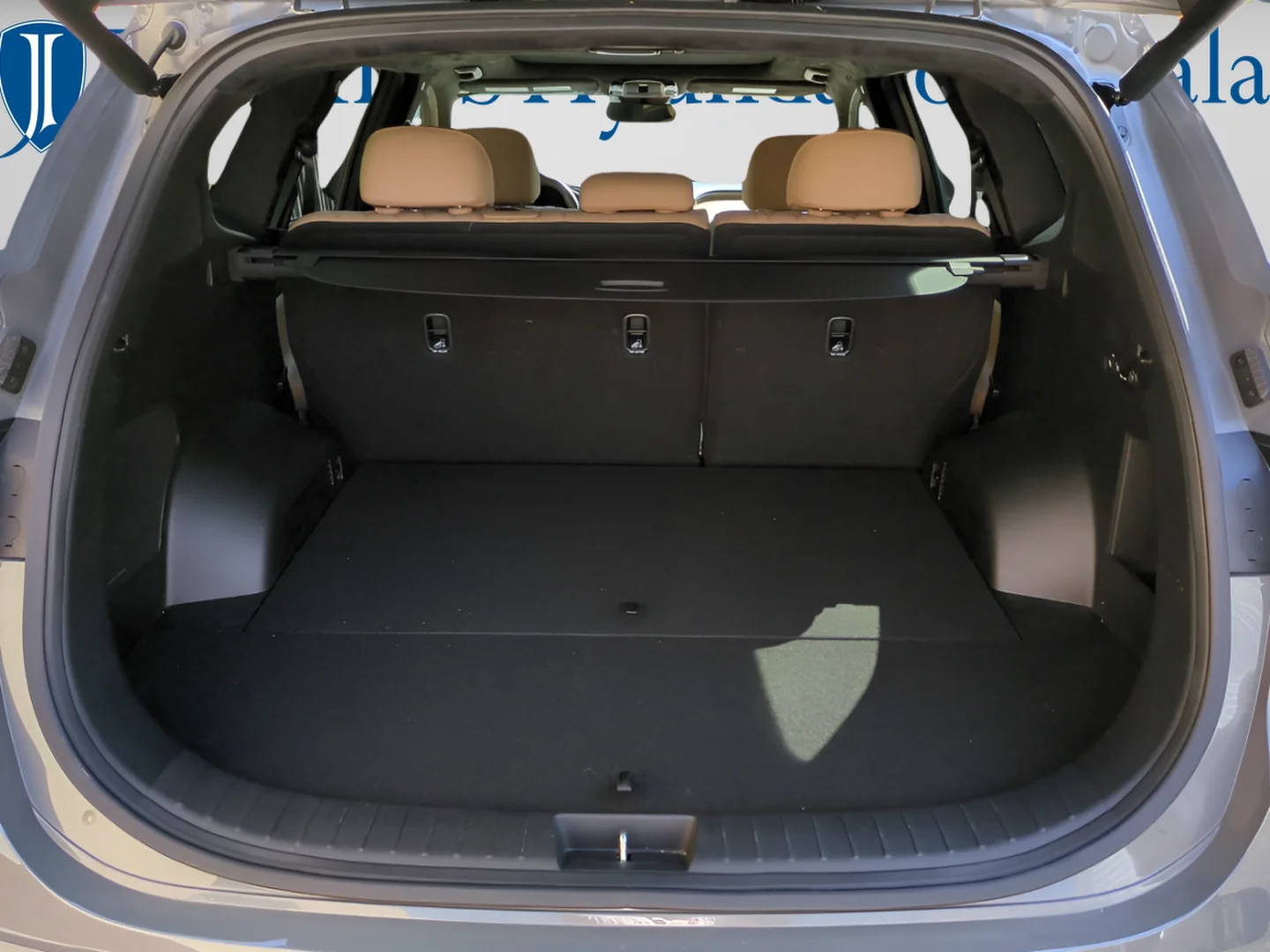 Used 2022 Hampton Gray Hyundai Calligraphy image 10