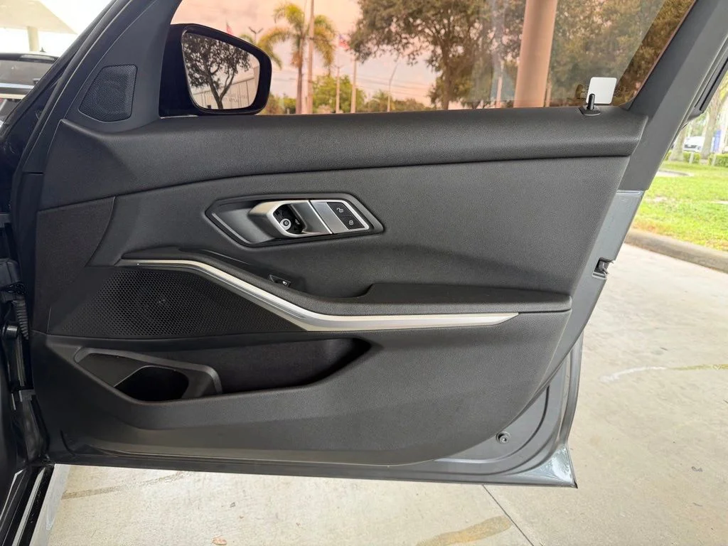 Used 2021 Gray BMW 330i image 28
